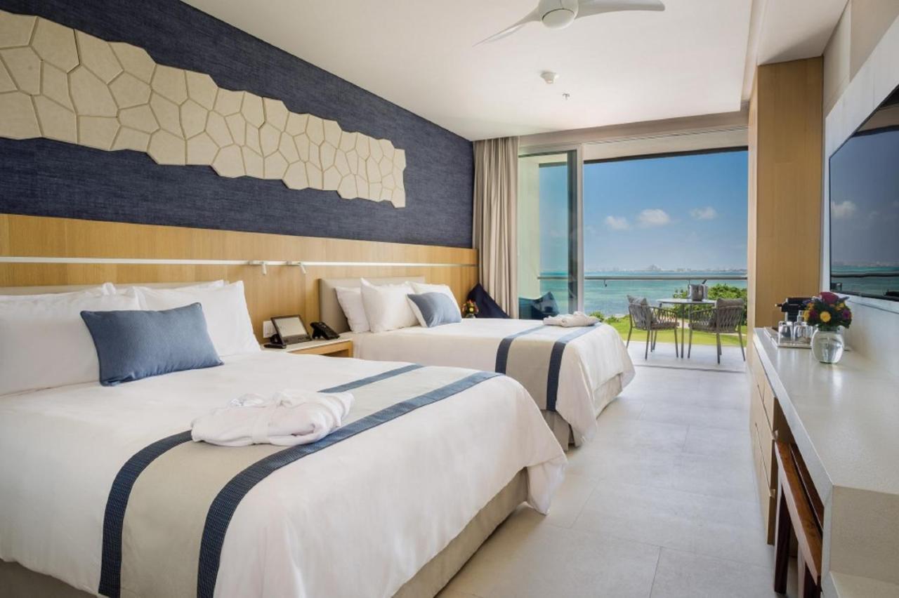 Preferred Club Zimmer mit 2 Queensize-Betten und Meerblick