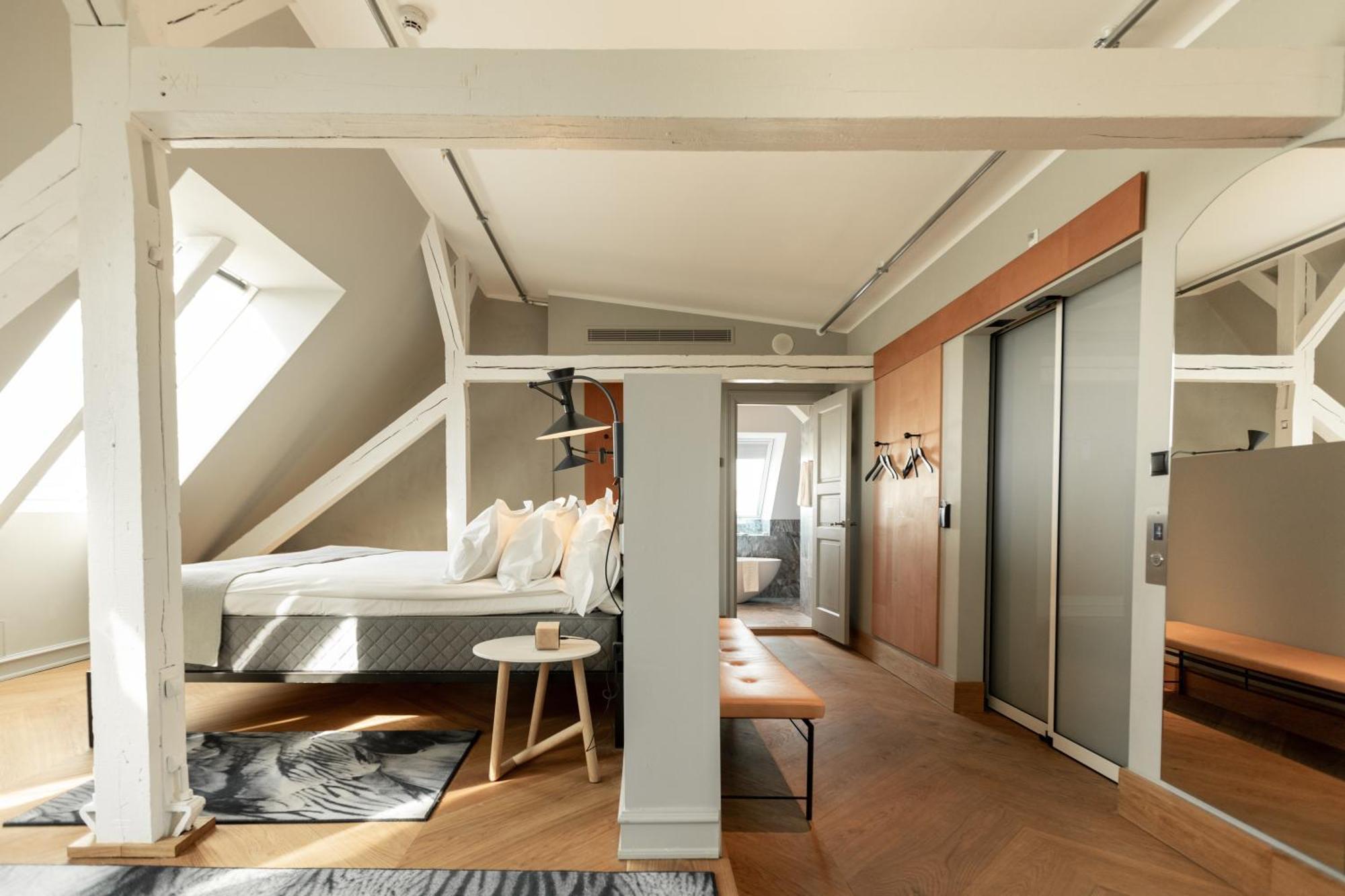 Penthouse Suite