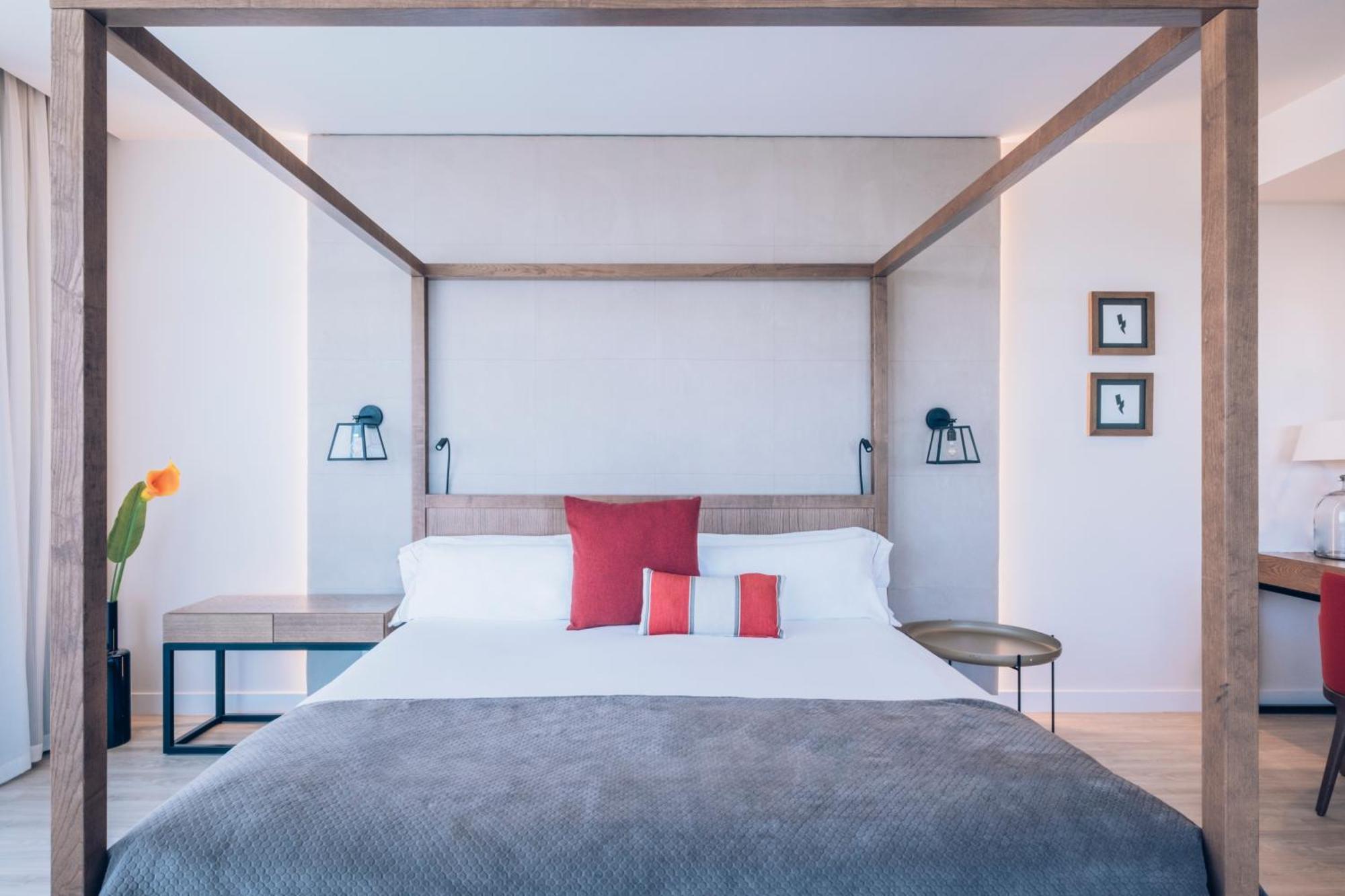 Suite mit Poolblick