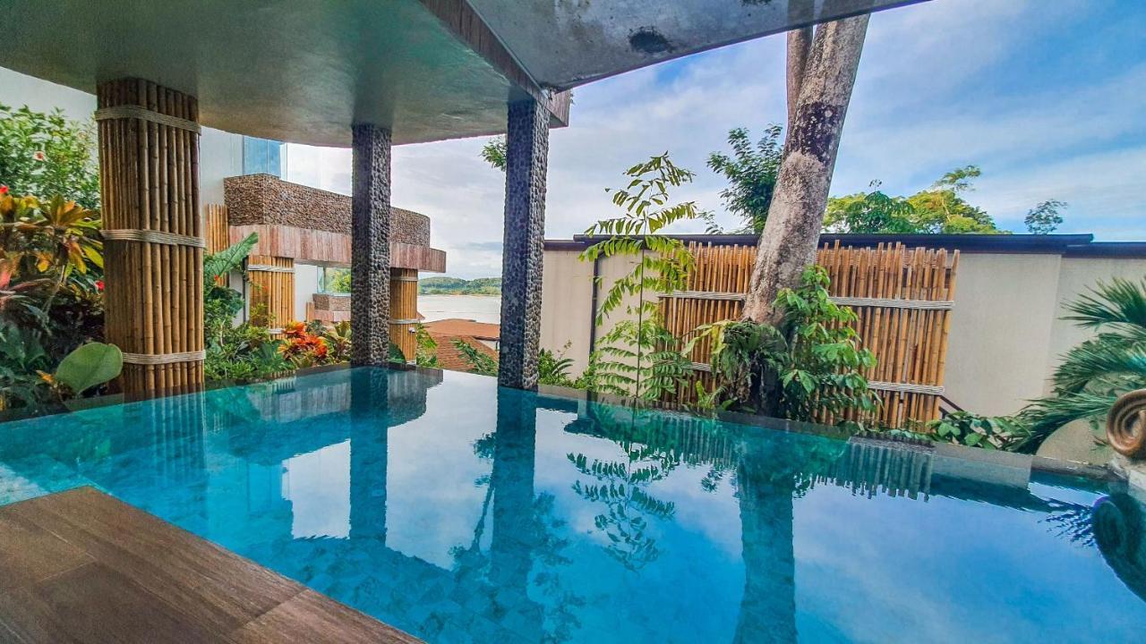 Studio Pool Villa King Bed