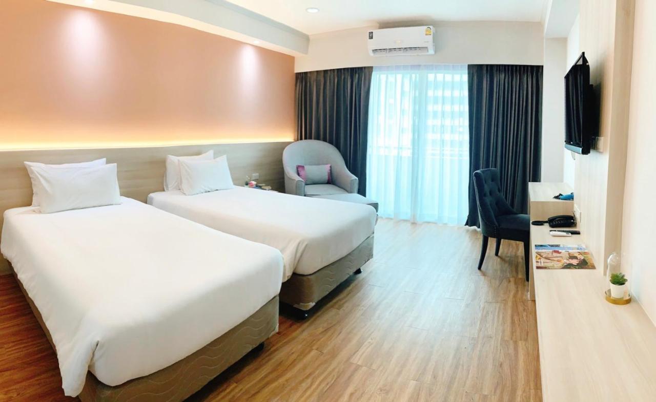 Deluxe Double or Twin Room Balcony,1310108539:JPEG