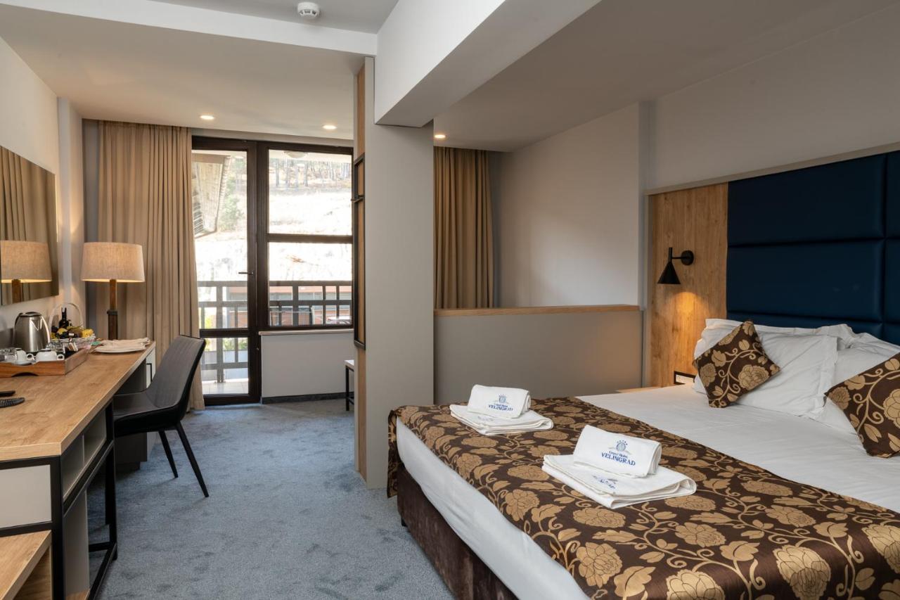 Deluxe Doppel- oder Zweibettzimmer mit Balkon und Aussicht