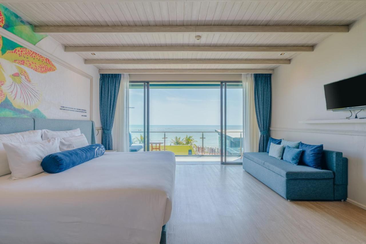 Grand Deluxe Room with Balcony,1357620737:JPEG