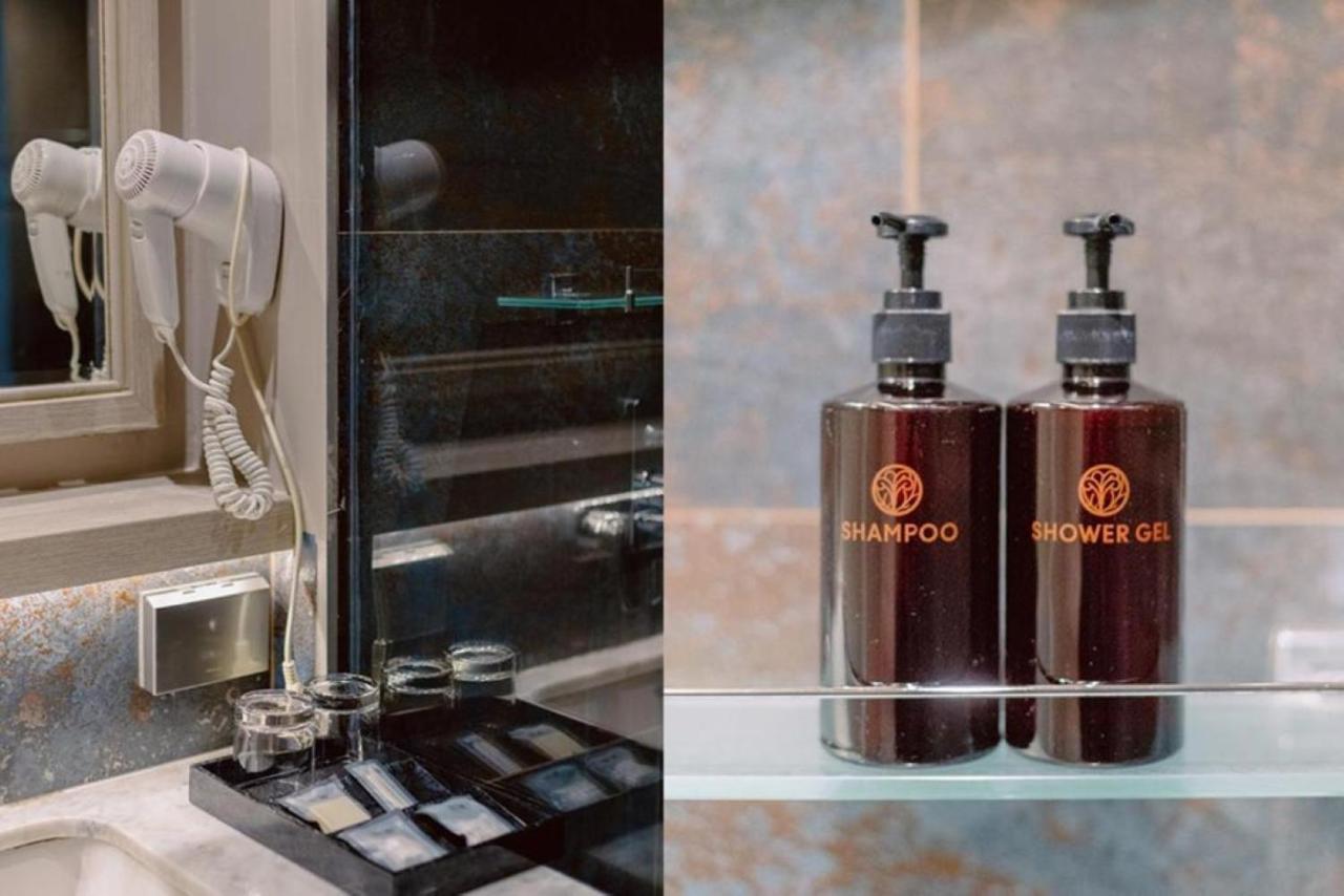 Deluxe Room with Balcony,1425671952:JPEG