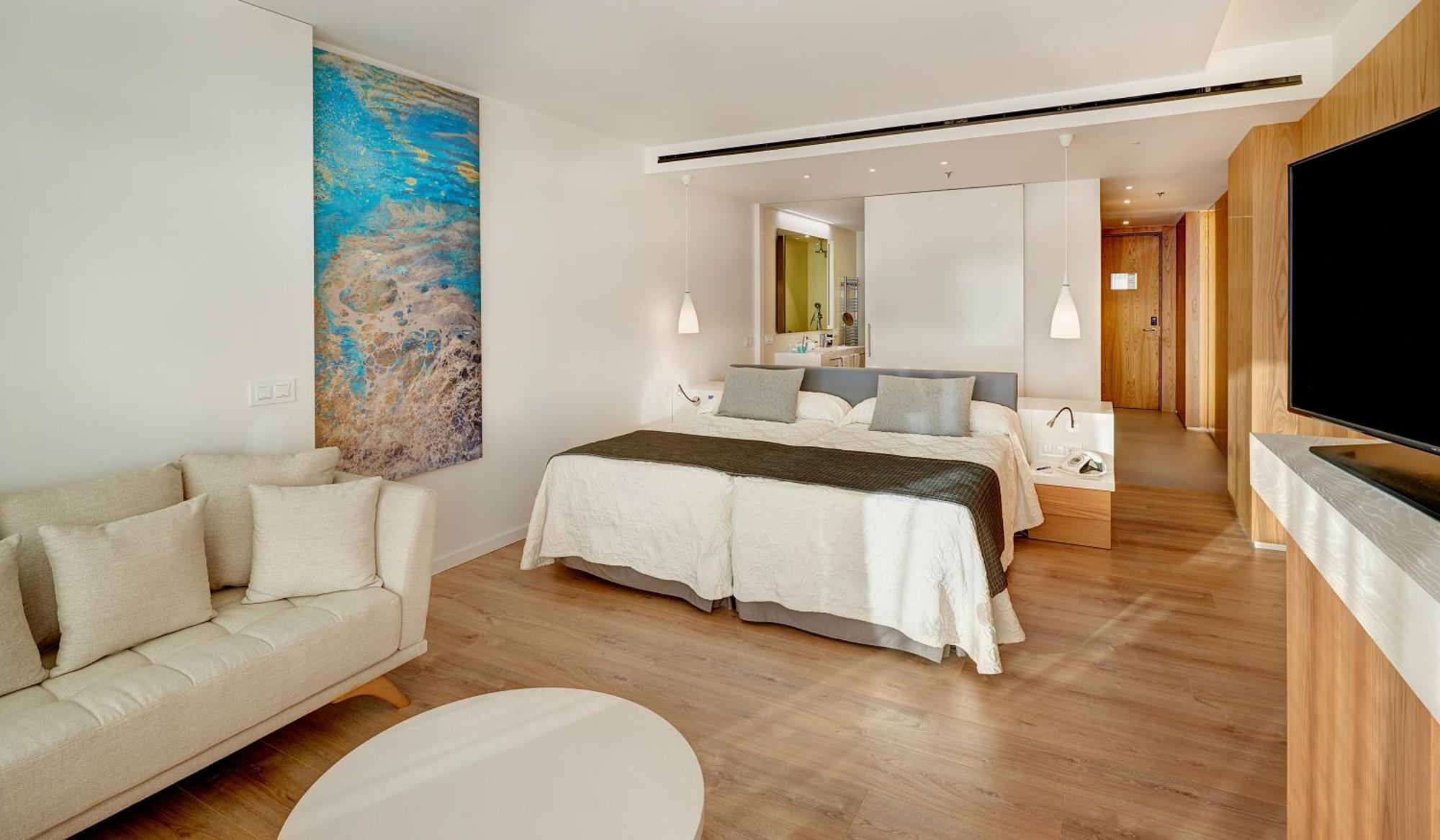 Junior Suite Pool View