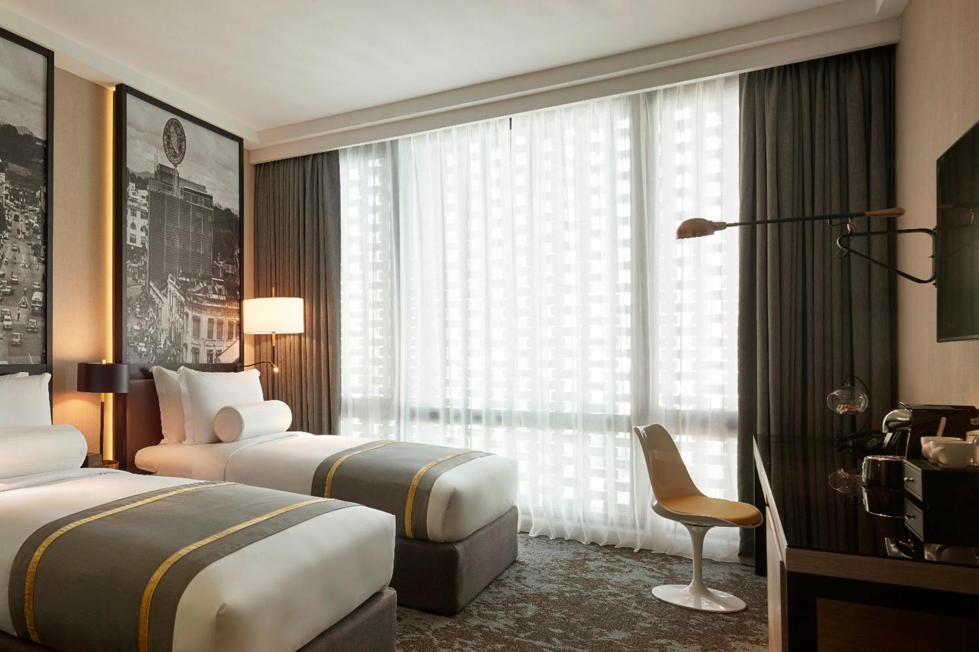 Deluxe Twin Guest room 2 Twin or Single Beds City view,1545768835:JPEG