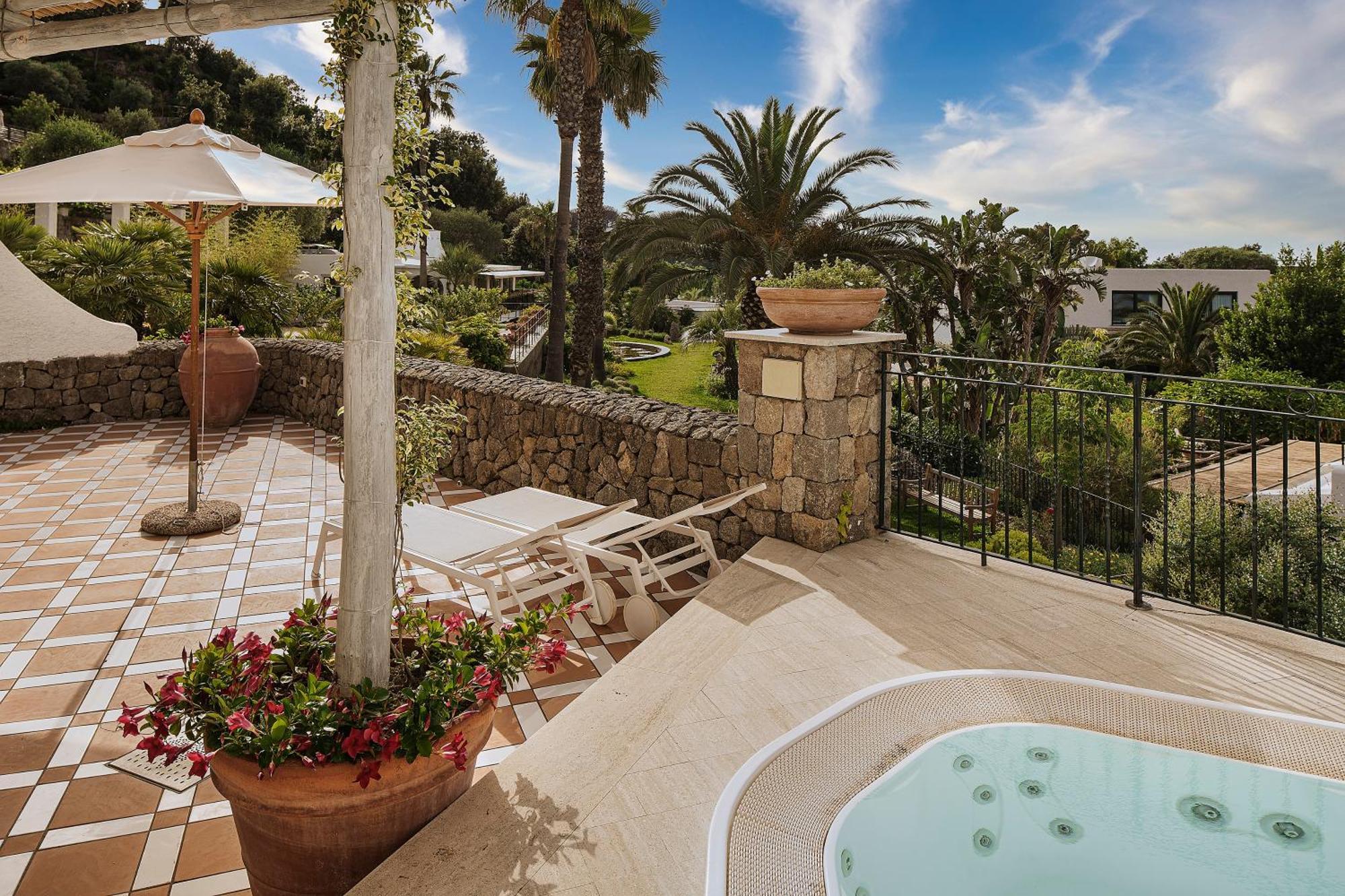 Master Suite mit Terrasse und Whirlpool
