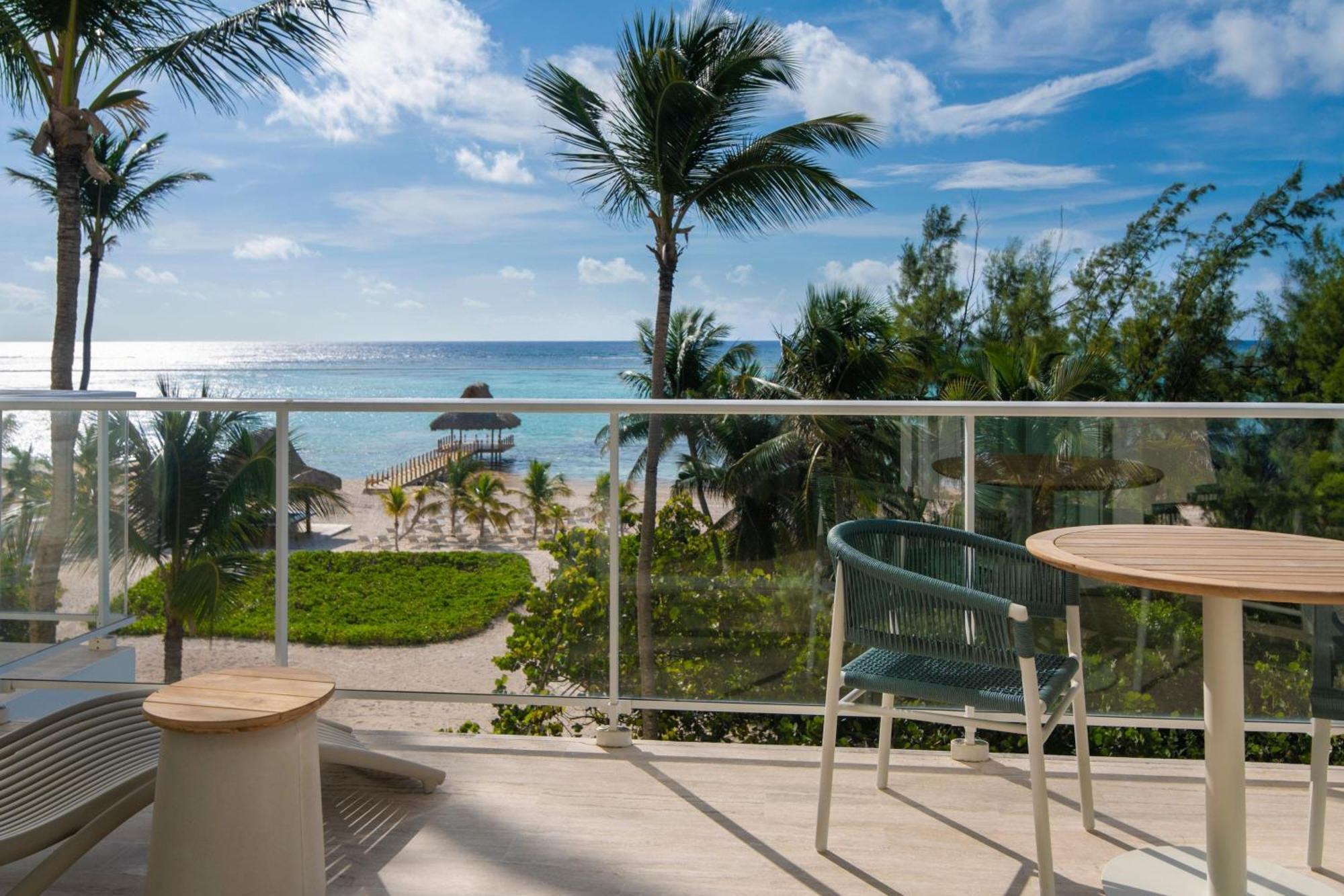 Suite Puntacana 1 Bedroom Suite 1 King Beachfront,1565575090:JPEG