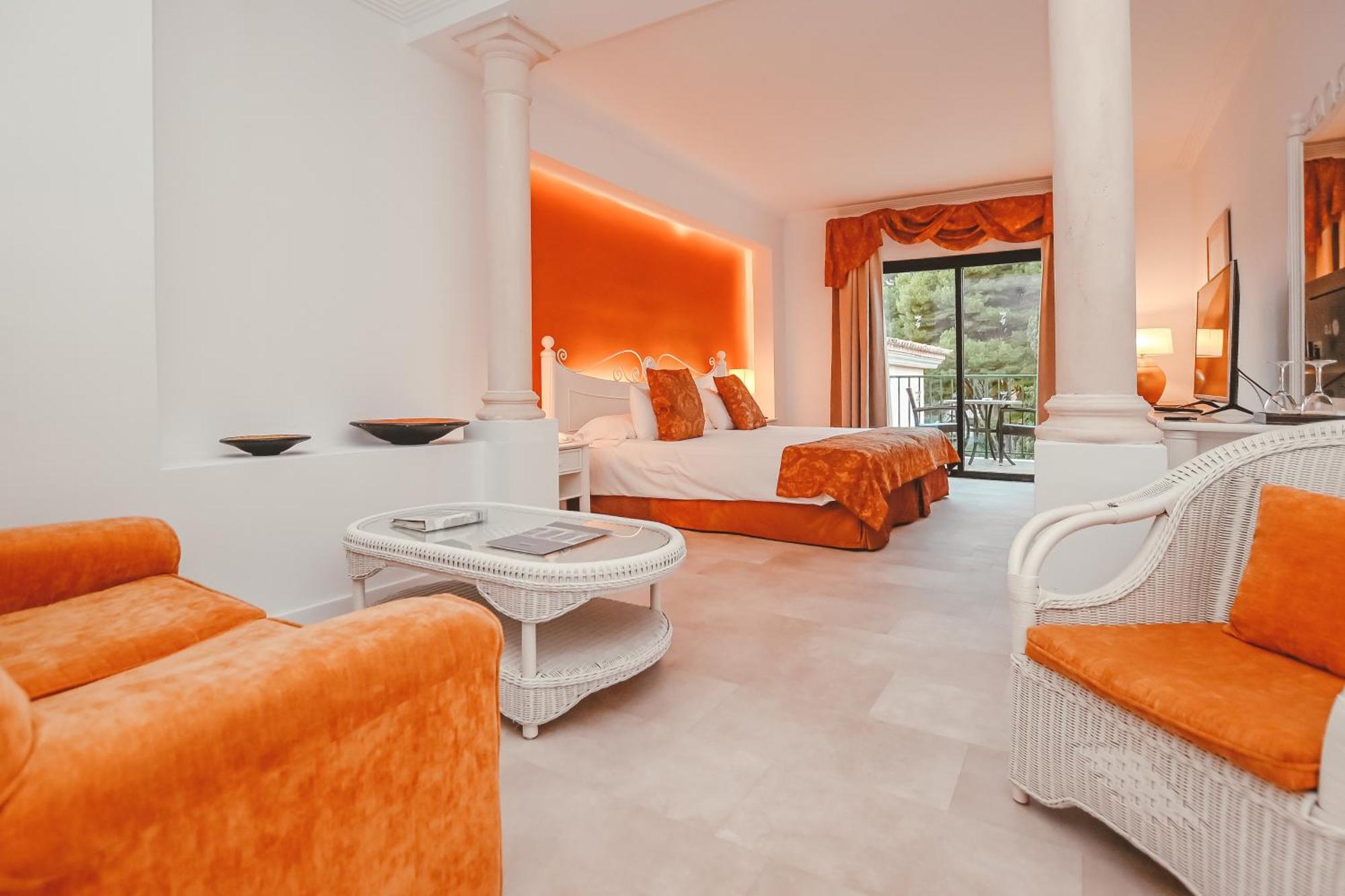 Junior Suite,1596013934:JPEG