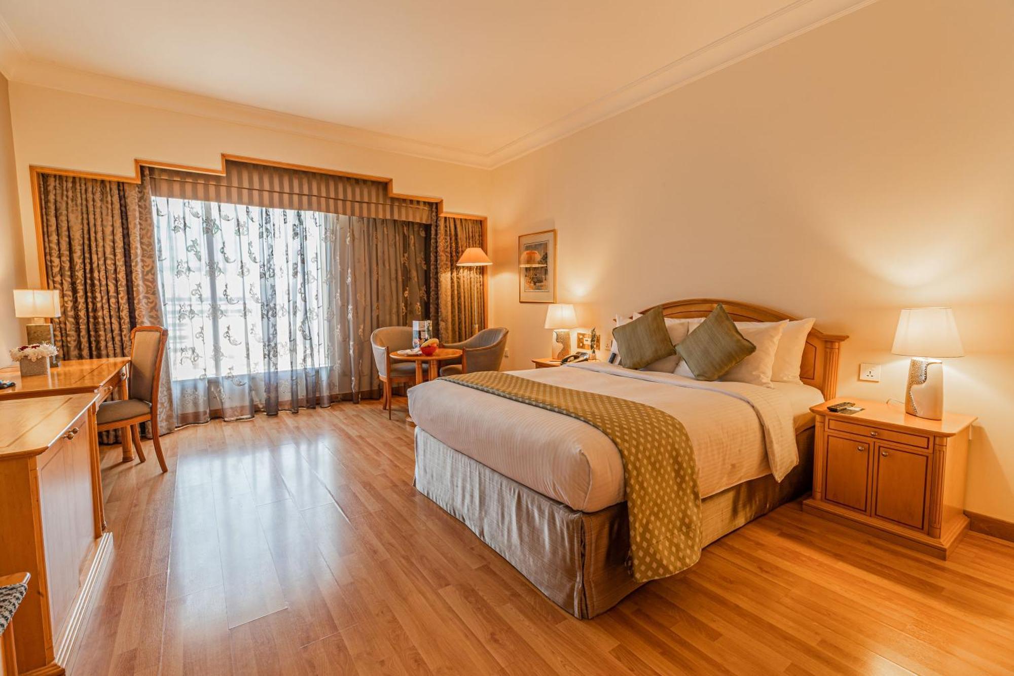 Standard Zimmer mit Kingsize-Bett