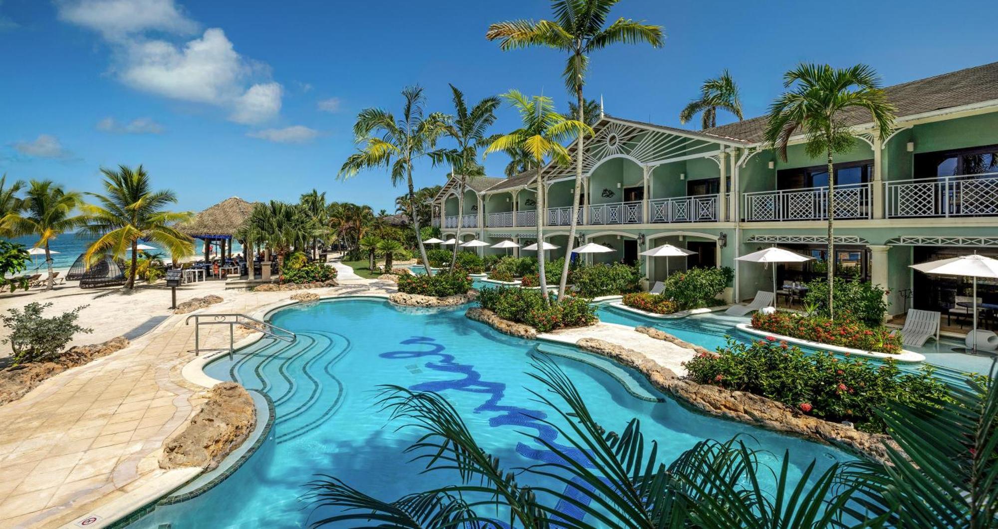 Swim up Crystal Lagoon Beachfront One Bedroom Butler Suite,1642974514:JPEG