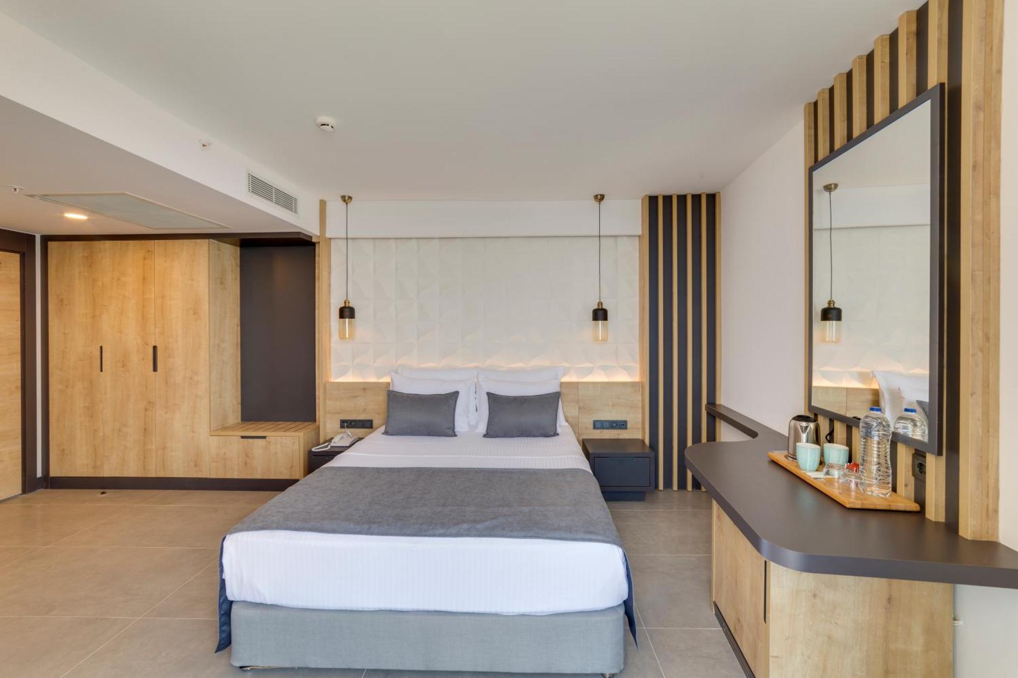 Superior Double or Twin Room,1655375912:JPEG
