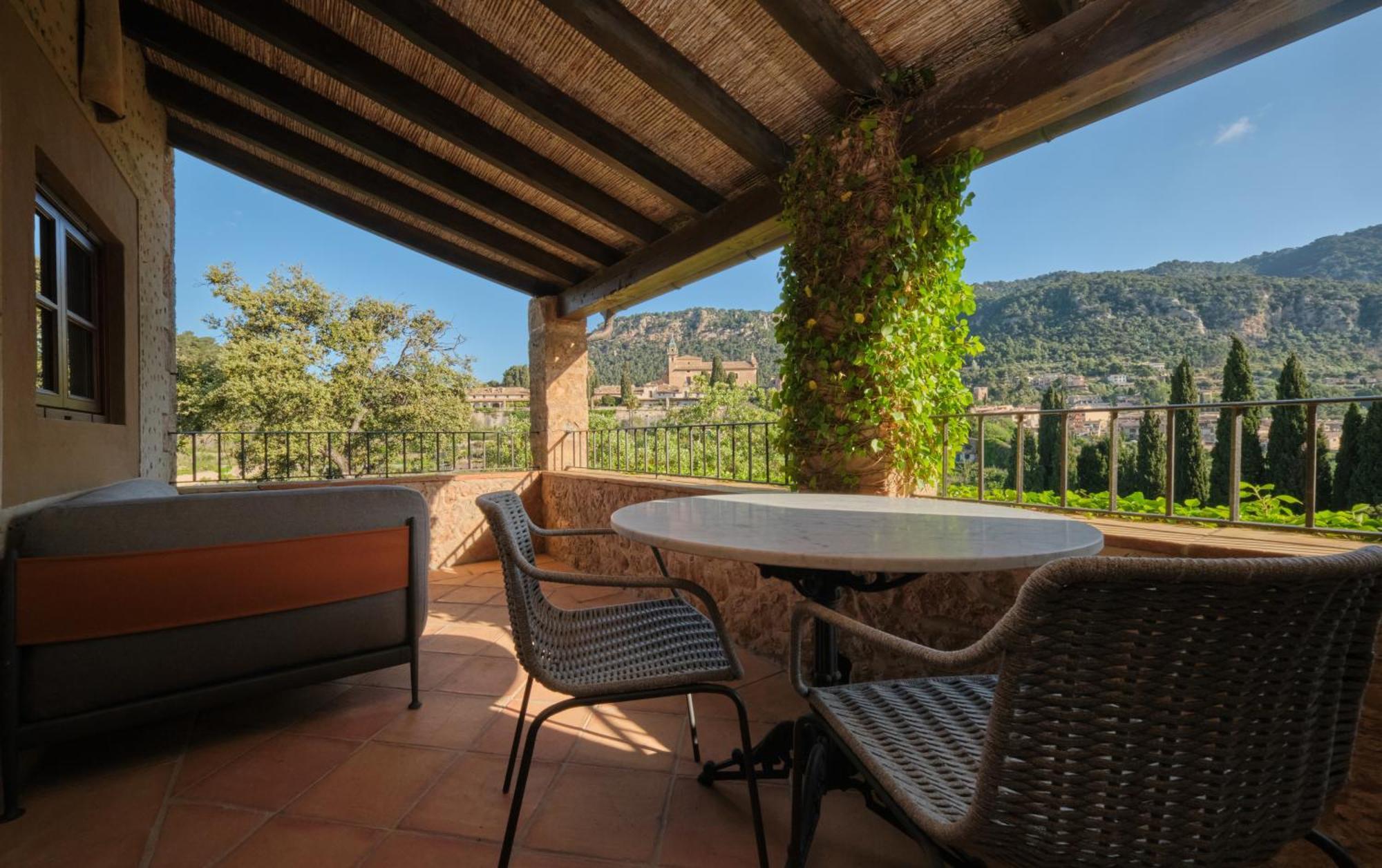 Deluxe Double Room with Terrace,1672574317:JPEG