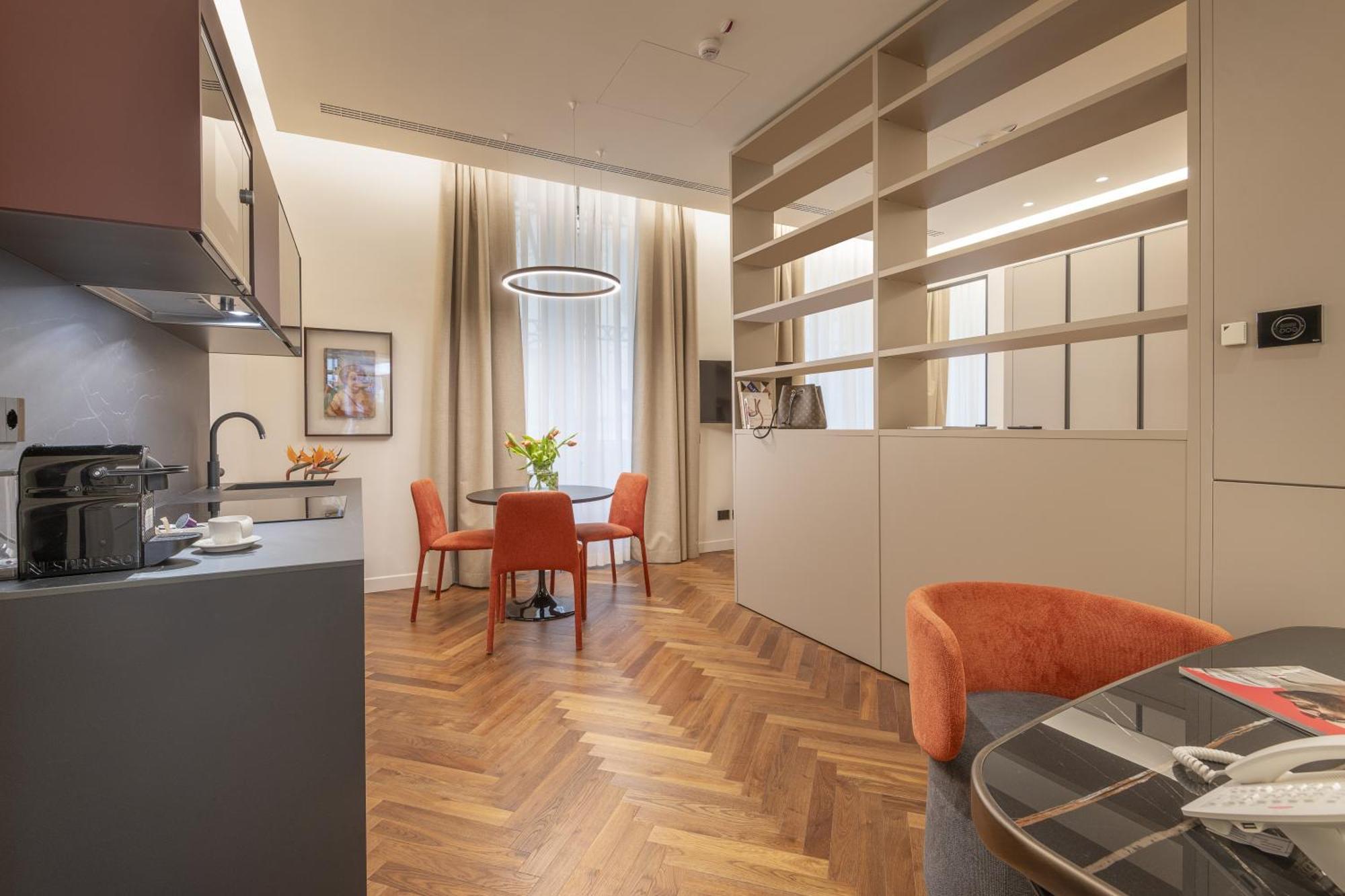 Deluxe Apartment,1758525390:JPEG