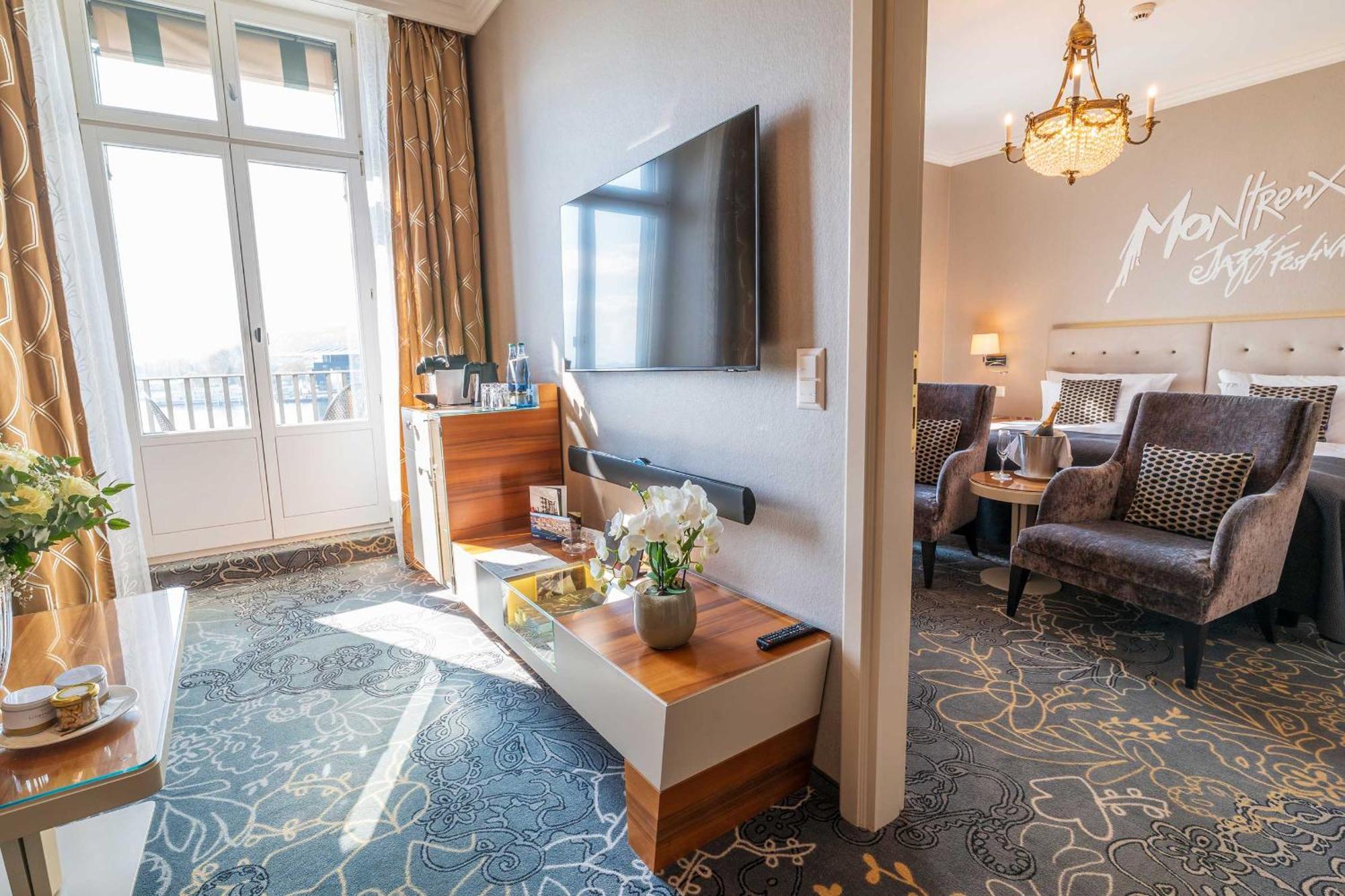 Lifestyle Suite,1765840074:JPEG