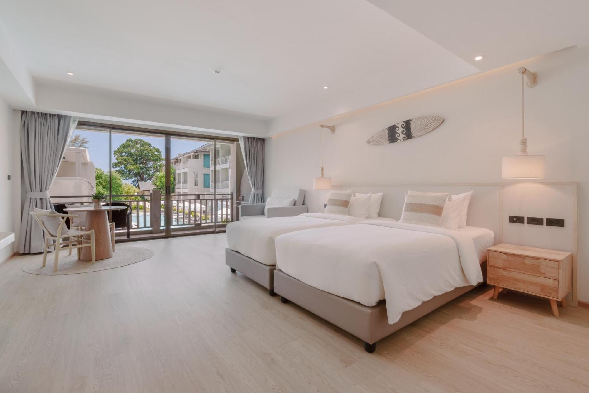 Deluxe Zimmer mit Poolblick – Flügel Hive
