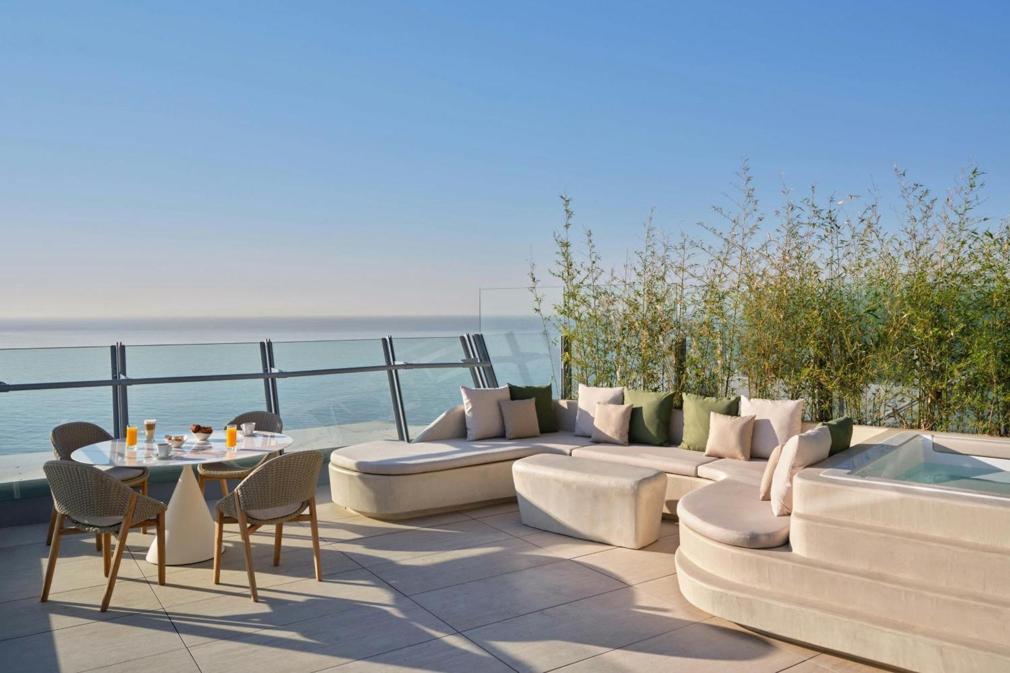 Onada Suite mit Kingsize-Bett, Meerblick und Terrasse