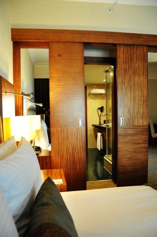 Executive King Room,248013345:JPEG