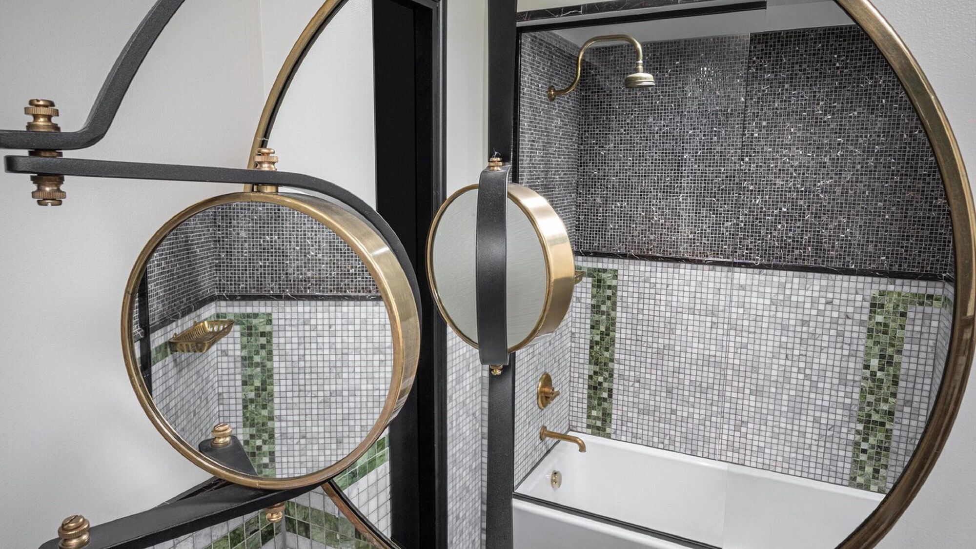 Junior King Suite with Sofa Bed and City View,1731391798:JPEG