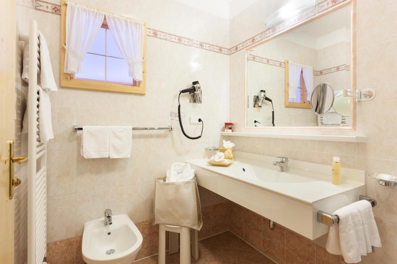 Doppelzimmer mit Balkon