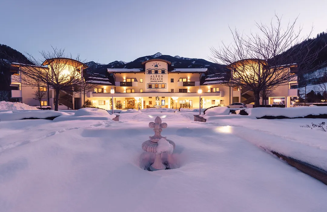 Alpenpalace Luxury Hideaway & Spa Retreat-1