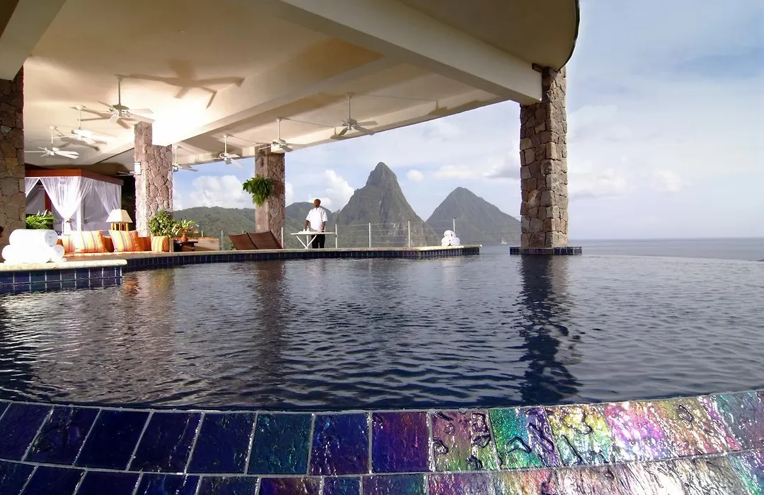 Jade Mountain-1