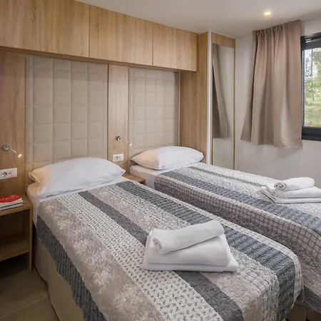 Premium Camping Homes Santa Marina, Lanterna-2