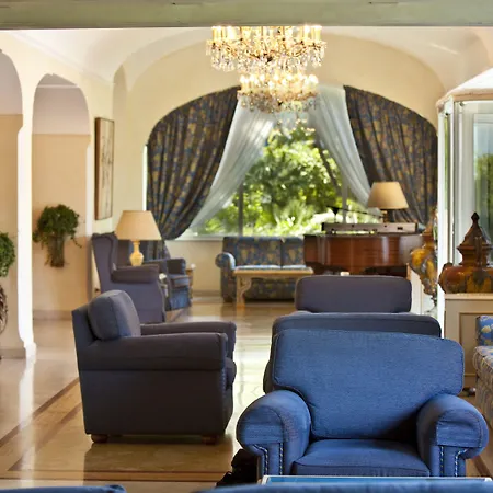 Excelsior Belvedere Hotel&Spa-3