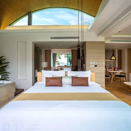 Crest Resort & Pool Villas-3