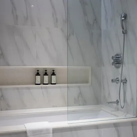 MUU Bangkok, Kleine Luxushotels der Welt-3