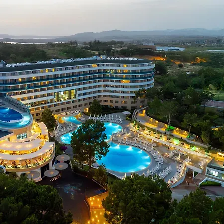 A Good Life Utopia Family Resort-2