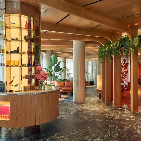 The Botree London, Curio Collection By Hilton-3
