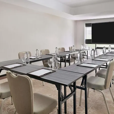 Moevenpick Hotel Apartments Downtown Dubai-2