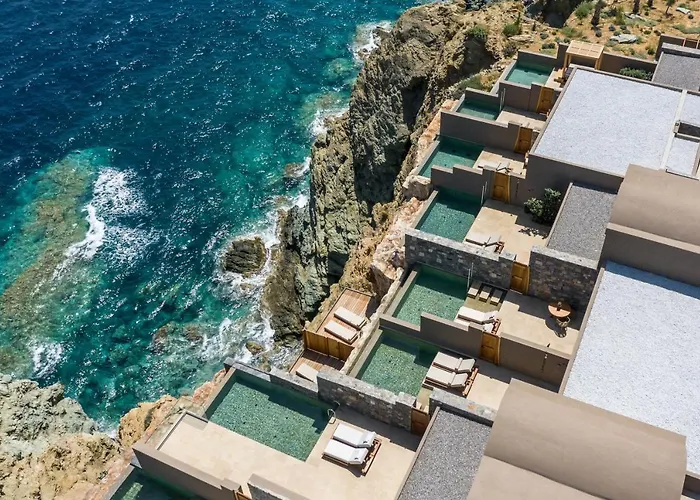 Acro Suites - A Wellbeing Resort