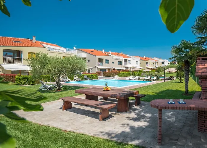 Maj Premium Residence