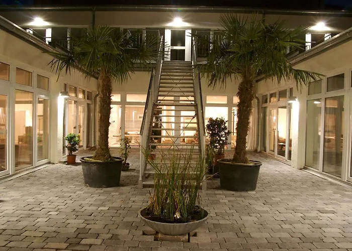 4-Sterne-Hotel: Burns Art & Culture