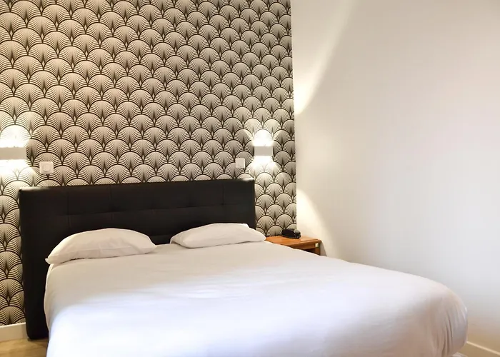 Hotel: Hotel De La Perdrix Rouge