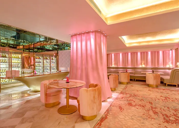 Hotel mit Pool: Lebua At State Tower