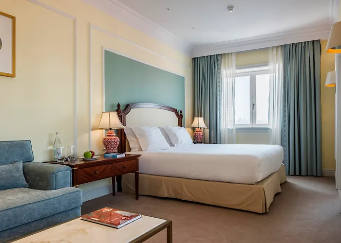 Hospes Infante Sagres Porto - Small Luxury Hotels Of The World