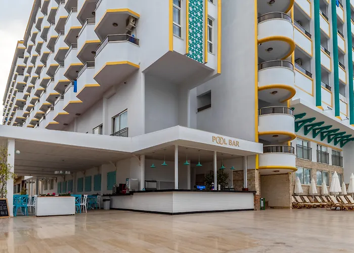 3-Sterne-Hotel: Happy Elegant Hotel