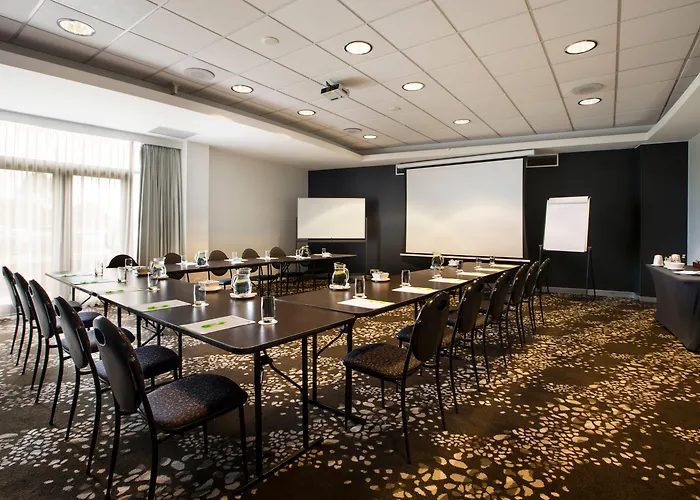 Holiday Inn Melbourne Airport By Ihg