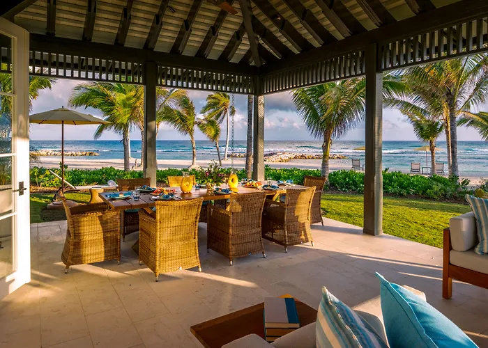 Ping Pong Hotel: Half Moon