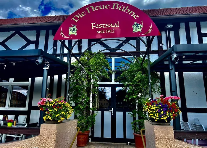 Hotel mit Tennis: Bahnhofshotel Die Neue Bühne