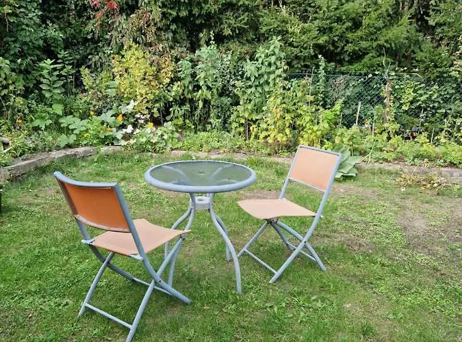 Ferienvermietung: Ferienwohnung im Grünen