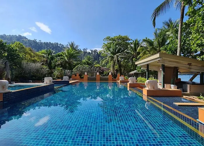 Strandhotel: Baan Khaolak Beach Resort