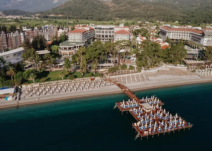Hotel mit Pool: Akra Kemer