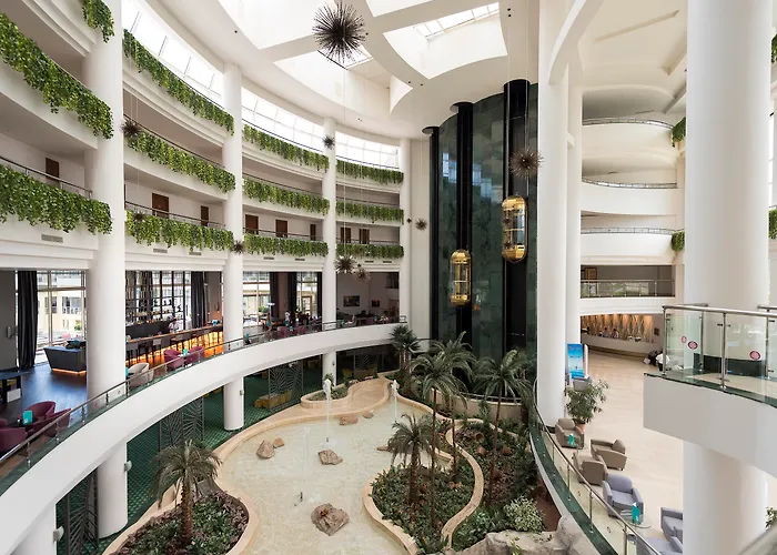 Hotel mit Pool: Akra Kemer