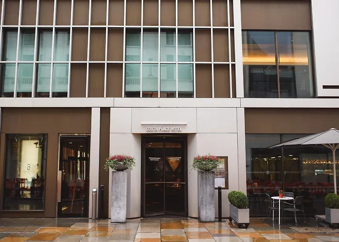 Resort: South Place Hotel