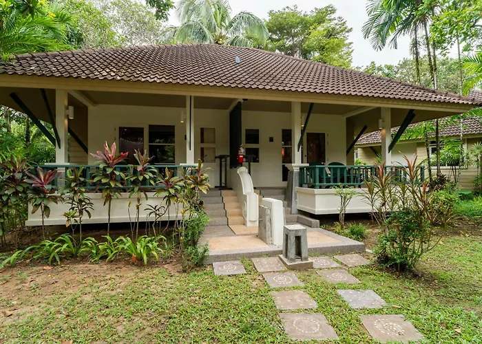 Strandhotel: Baan Khaolak Beach Resort