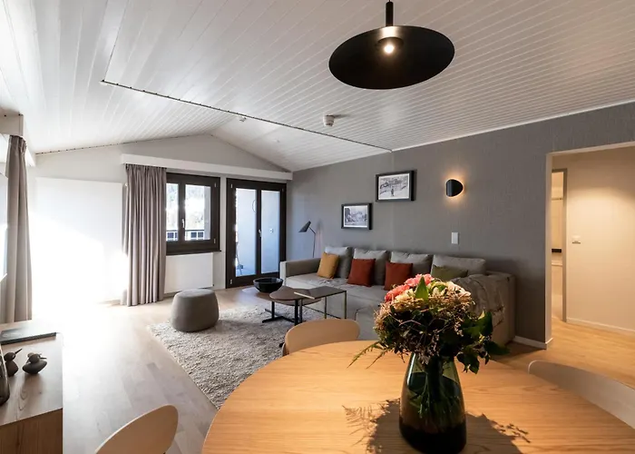Victoria & Residence